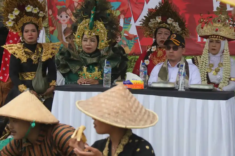 Pawai Budaya Trawas