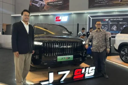 JAECOO resmi meluncurkan J7 SHS di GIIAS Surabaya 2025