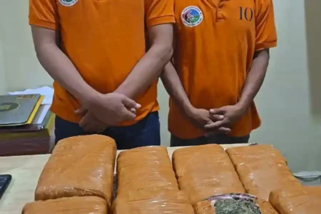 Polres Belawan Gagalkan Peredaran 13 Kg Ganja, Dua Bandar Asal Aceh Ditangkap Dua bandar narkoba yang berhasil ditangkap dan barang bukti berupa 13 kg ganja asal Aceh.