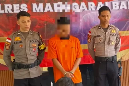 Penjual Ayam di Labuan Bajo Gelapkan 7 Motor Rental untuk Judi Online dan Bayar Utang Pelaku penggelapan tujuh motor rental untuk judi online dan bayar utang.