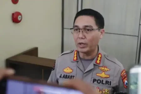 Kabid Humas Polda Jatim, Kombes Pol Jules Abraham Abast