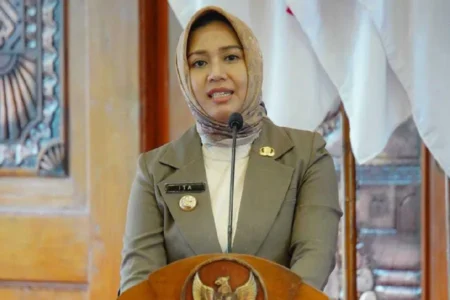 Wali Kota Mojokerto Ika Puspitasar