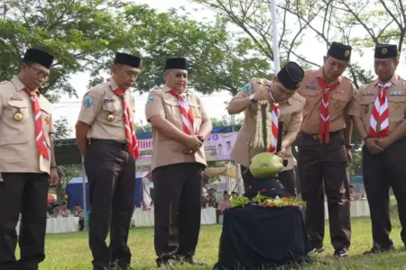 Bupati Mojokerto buka Jambore Ranting Jetis 2025, ajak peserta tanamkan semangat, kekompakan, dan tanggung jawab demi generasi berkarakter.