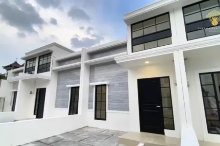 Taman Jivva Kebraon Surabaya tawarkan hunian American Classic terjangkau, lengkap fasilitas, ideal bagi keluarga muda dan investasi masa depan.
