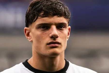 Liverpool Resmi Datangkan Bek Muda Italia Giovanni Leoni dari Parma Giovanni Leoni (sumber foto: instagram @giovannileonii)