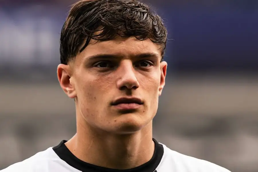 Liverpool Resmi Datangkan Bek Muda Italia Giovanni Leoni dari Parma Giovanni Leoni (sumber foto: instagram @giovannileonii)