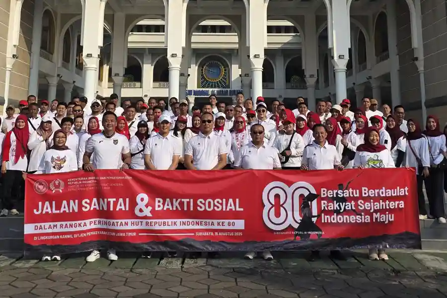Kakanwil Pemasyarakatan Jatim Pimpin Jalan Sehat dan Bakti Sosial Sambut HUT RI ke-80 Kanwil Pemasyarakatan Jatim gelar jalan sehat dan bakti sosial sambut HUT RI ke-80