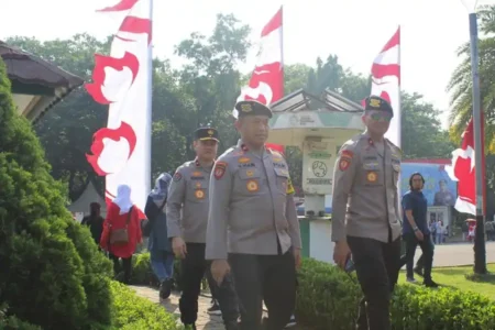 Polri pastikan keamanan HUT ke-80 RI di Bundaran HI lewat pengecekan personel Operasi Merdeka Jaya 2025