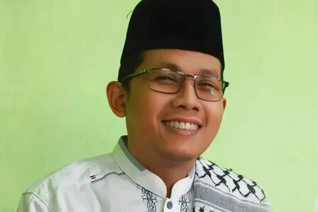Dr. Irham Zaki, Dosen Ekonomi Islam Fakultas Ekonomi dan Bisnis Universitas Airlangga