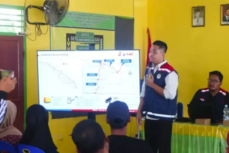 Hamawas gelar sosialisasi di Desa Kuta Baru untuk cegah hewan ternak masuk ke Tol Kutepat demi keselamatan pengguna jalan dan peternak.