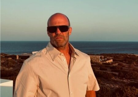 Makin Tua dan Makin Botak Justru Tambah Cakep, 5 Aktor Hollywood Ini Bukti Nyatanya! Jason Statham - Akun Instagram pribadi