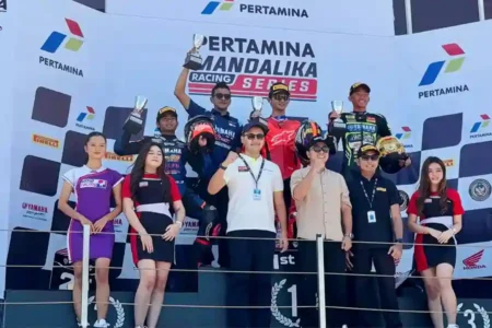 Pembalap muda Felix Putra Mulya juarai Pertamina Mandalika Racing Series 2025 kelas 250 cc di Sirkuit Mandalika, Lombok, dengan keunggulan tiga detik.