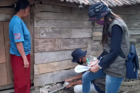 SIG Bantu Atasi Krisis Air Bersih di Rembang dan Blora, 457 KK Kini Terlayani PT Semen Indonesia melalui PT Semen Gresik bangun fasilitas air bersih di Rembang dan Blora, bantu 457 KK akses air bersih dengan investasi Rp582,7 juta.
