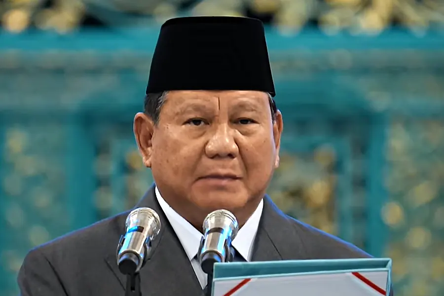 Presiden Prabowo Reshuffle Kabinet: Berhentikan Budi Gunawan, Lantik Lima Menteri Baru dan Bentuk Kementerian Haji Presiden RI Prabowo Subianto dalam acara pelantikan menteri dan wakil menteri baru Kabinet Merah Putih di Istana Negara, Jakarta
