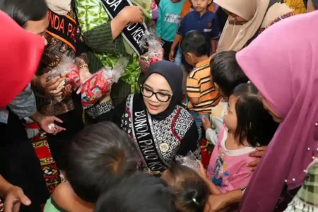 Ketua Bunda PAUD Kota Surabaya, Rini Indriyani