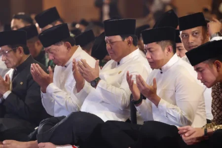 Presiden Prabowo Subianto hadiri peringatan Maulid Nabi Muhammad SAW 1447 H di Masjid Istiqlal Jakarta dengan penuh khidmat bersama pejabat negara.