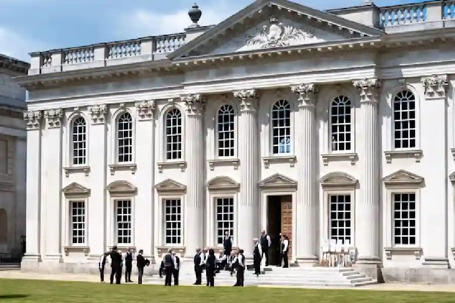 Cambridge Rilis Laporan Global: Siswa Belum Siap Hadapi Masa Depan, Sekolah Harus Berubah Cambridge University (foto: Chris Boland/unsplash)