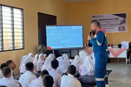 Pertamina Hulu Sanga Sanga Hadirkan Program Guru Tamu di SMK Kutai Kartanegara, Dukung Pendidikan Vokasi PT Pertamina Hulu Sanga Sanga hadirkan Program Guru Tamu di dua SMK Kutai Kartanegara untuk dukung pendidikan vokasi dan kesiapan kerja siswa.