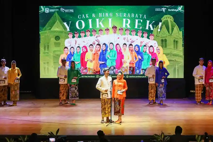 294 Peserta Ikuti Semifinal Pemilihan Cak dan Ning Surabaya 2025 Sebanyak 294 peserta ikuti seleksi Cak dan Ning Surabaya 2025. Ajang bergengsi ini akan menggelar final pada 11 Oktober mendatang.