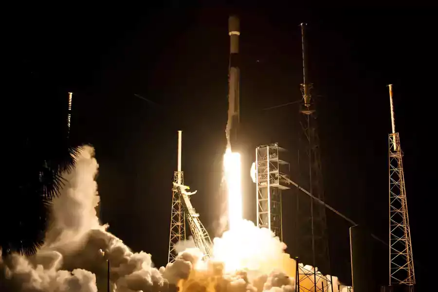 Satelit Nusantara Lima Meluncur, Internet Murah dan Cepat Kini Dekat ke Pelosok Indonesia Satelit Nusantara Lima resmi diluncurkan dari AS dengan kapasitas 160 Gbps