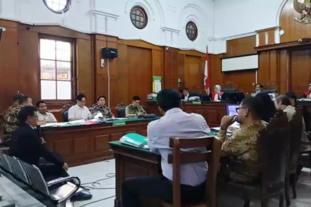 Sidang lanjutan perbuatan melawan hukum yang diajukan Nany Widjaja terhadap PT Jawa Pos dan juga Dahlan Iskan. [Foto: Nyuciek/Beritajatim.com]