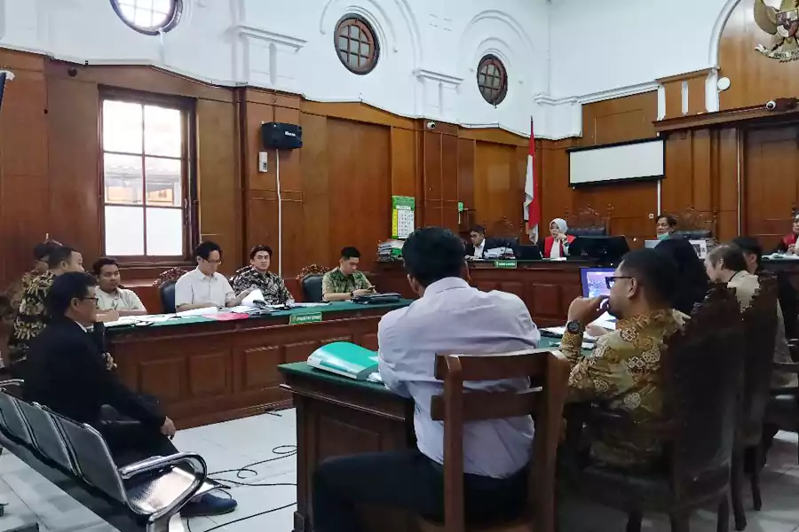 Sidang lanjutan perbuatan melawan hukum yang diajukan Nany Widjaja terhadap PT Jawa Pos dan juga Dahlan Iskan. [Foto: Nyuciek/Beritajatim.com]
