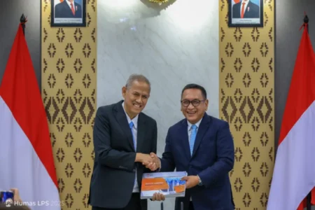 Presiden Prabowo Lantik Dewan Komisioner LPS Periode 2025–2030 di Istana Negara Anggito Abimanyu