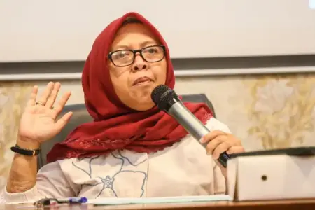 Febrina Kusumawati, Kepala Dinkopumdag Surabaya