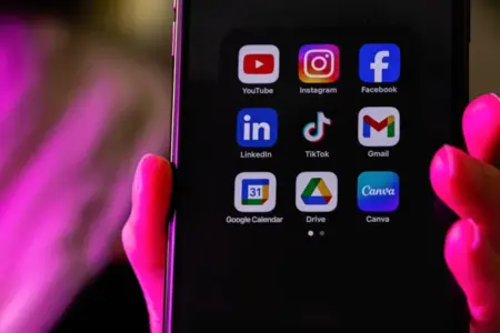 Ilustrasi media sosial (foto: dlxmedia.hu/unsplash)