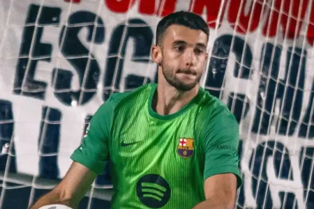 Barcelona Terancam Tanpa Joan Garcia di El Clasico, Szczesny Doakan Rekannya Cepat Pulih Joan Garcia (sumber foto: instagram @fcbarcelona)