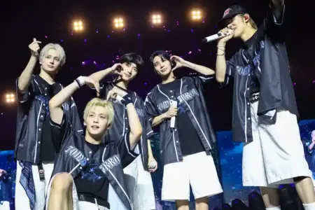 TXT Pecahkan Rekor di Jepang, Starkissed Jadi Album dengan Penjualan Tertinggi Sepanjang Karier Tomorrow X Together (TXT) (sumber foto: instagram/txt_bighit)