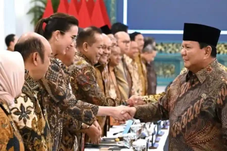 Pariwisata Indonesia tumbuh pesat dalam setahun Kabinet Merah Putih. Kunjungan wisman capai 14,85 juta, serap 25,88 juta tenaga kerja. Simak capaiannya.