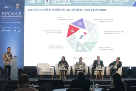 PHE paparkan strategi kelola lapangan migas mature dengan teknologi digital, optimasi SDM, dan pendekatan ESG di forum APOGCE 2025 Jakarta.