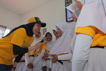 Pertamina EP Cepu rayakan HUT ke-20 dengan program edukasi dan inovasi bagi siswa di Bojonegoro lewat kegiatan Employee Volunteerism NAWASHAKTI.