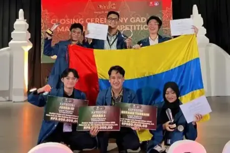 Mahasiswa FH UNAIR Raih 3 Penghargaan di Gadjah Mada Law Competition 2025 Tim Megamendung dan Tim Bebekan FH UNAIR di ajang Gadjah Mada Law Competition 2025