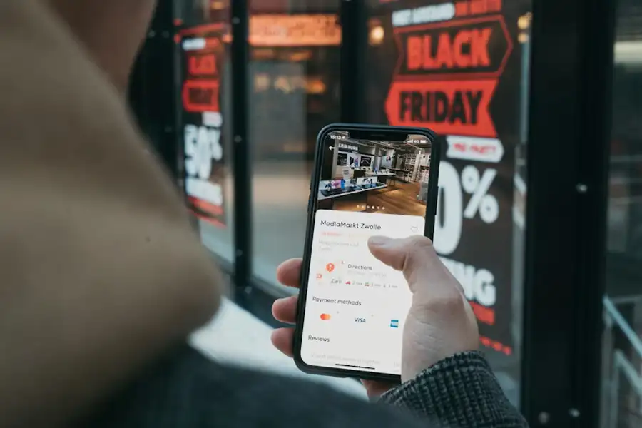 Diskon Black Friday 2025 Disebut Semu, Konsumen dan AI Ubah Peta Belanja Akhir Tahun Ilustrasi black friday (foto: CardMapr.nl/unsplash)