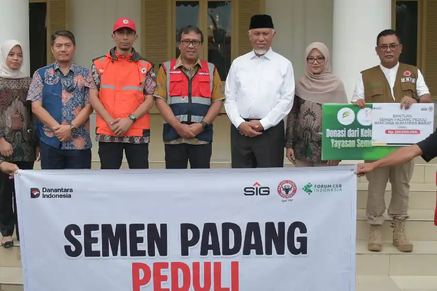 SIG Salurkan Bantuan Tanggap Darurat untuk Korban Banjir dan Longsor di Sumatra SIG dan anak usahanya menyalurkan bantuan logistik, layanan kesehatan, serta posko darurat bagi korban banjir dan longsor di Sumatra.