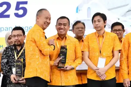 Pertamina Raih Penghargaan Peningkatan Penggunaan Produk Dalam Negeri, Targetkan Dampak Ekonomi yang Lebih Besar PT Pertamina meraih Juara I Penghargaan P3DN 2025, dengan belanja produk dalam negeri mencapai Rp415,4 triliun, memberikan dampak signifikan pada perekonomian Indonesia.