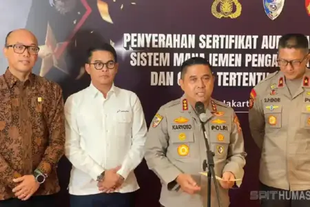 Polri menilai pengamanan Objek Vital Nasional kian kompleks akibat ancaman digital, siber, dan risiko reputasi di era transformasi teknologi.